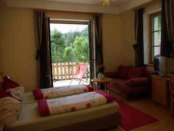 Zimmer 2001 im Dorfhotel.jpg