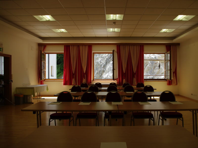 Datei:Seminarraum Felsblick.jpg